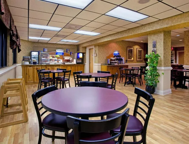 Moncks Corner Inn hotel detail image 4
