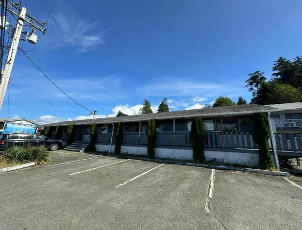 Island West Resort hotel detail image 1