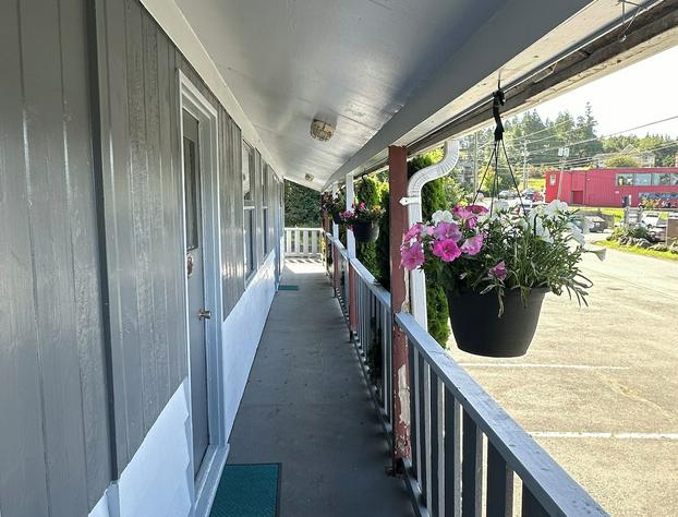 Island West Resort hotel detail image 1