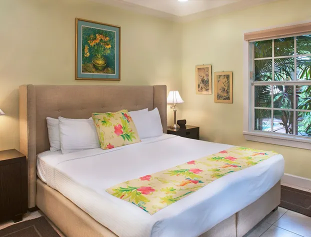 Travelers Palm hotel detail image 4