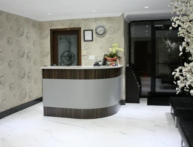 The Deluxe Hotel Vancouver hotel detail image 2