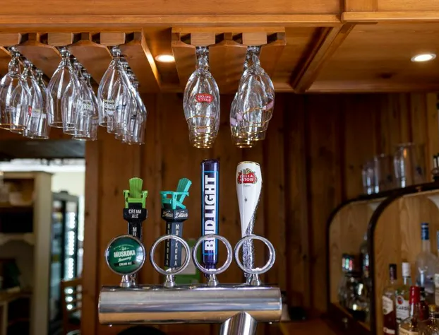 Sherwood Inn hotel detail image 2