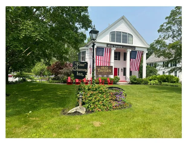 Four Columns Inn hotel detail image 2