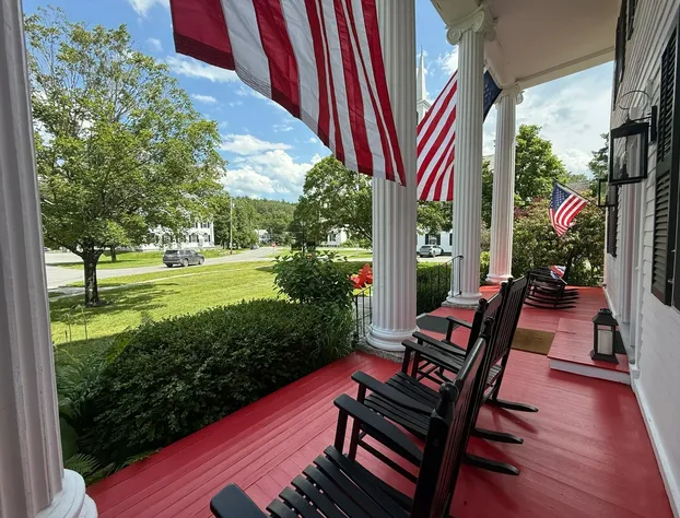 Four Columns Inn hotel detail image 3