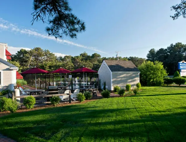 Wellfleet Motel and Lodge hotel detail image 2