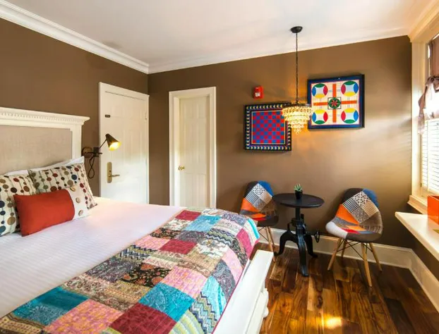 Logan Inn hotel detail image 3