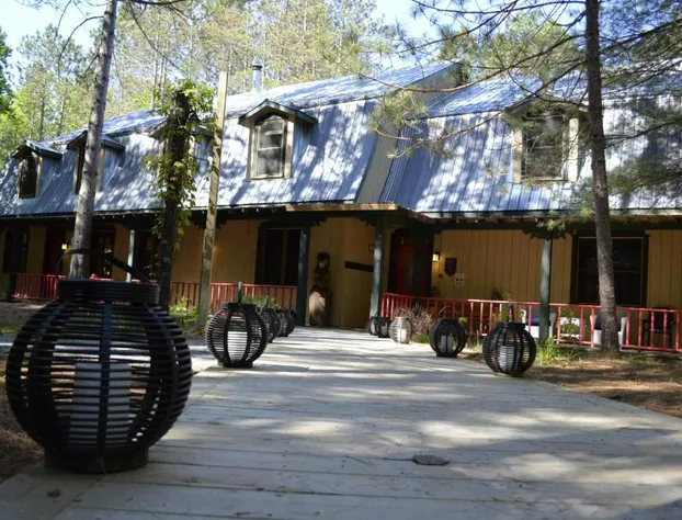 Auberge le Cosy Tremblant hotel detail image 2