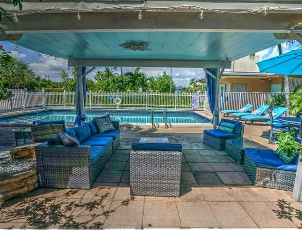 Castle by the Sea hotel detail image 3