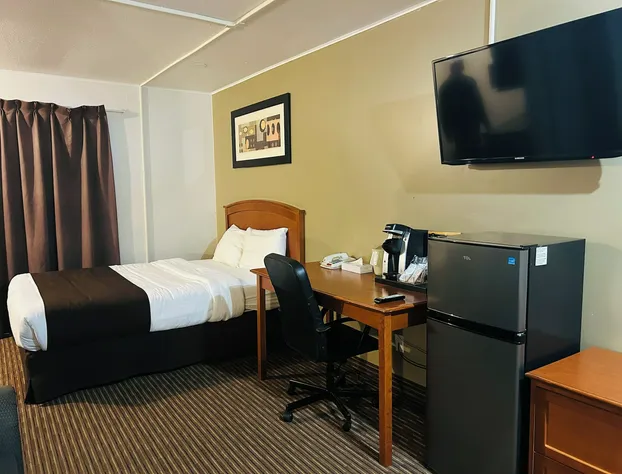 Northern Lights Inn & Suites hotel detail image 3