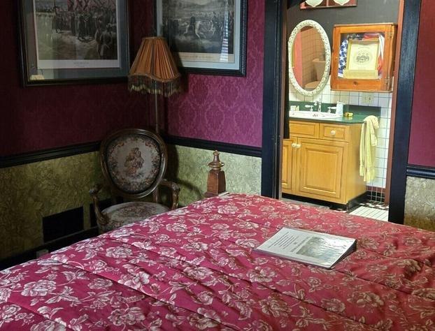 Historic Farnsworth House Inn hotel detail image 4