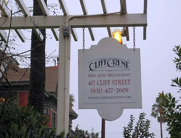 Cliff Crest Bed & Breakfast hotel detail image 1