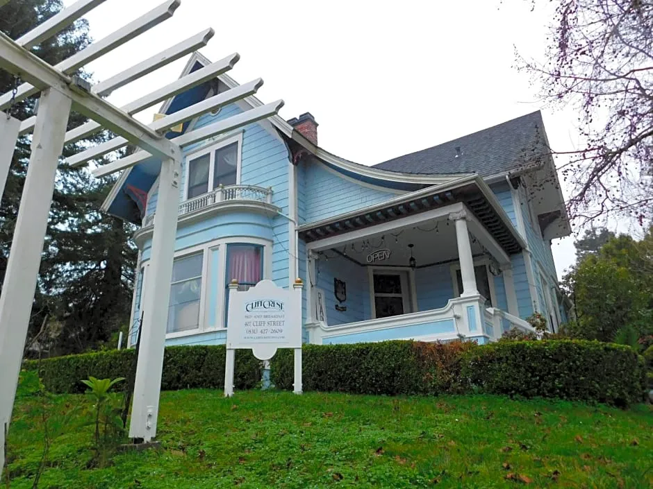 Cliff Crest Bed & Breakfast hotel hero