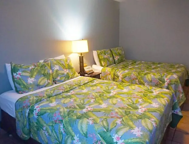 Upper Deck Hotel and Bar - Adults Only hotel detail image 3