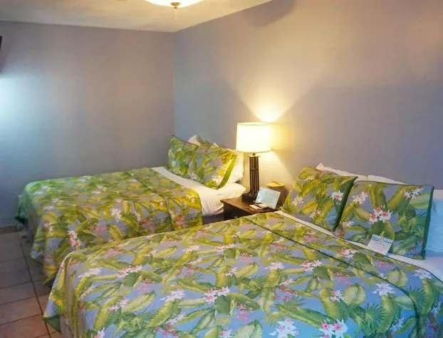 Upper Deck Hotel and Bar - Adults Only hotel detail image 4