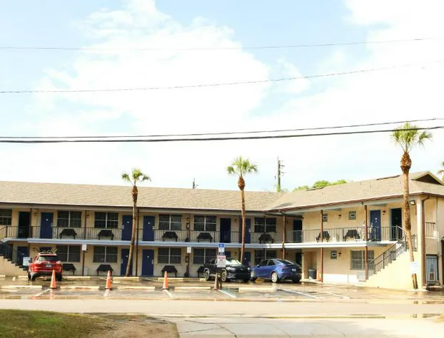 Economy Inn hotel detail image 4