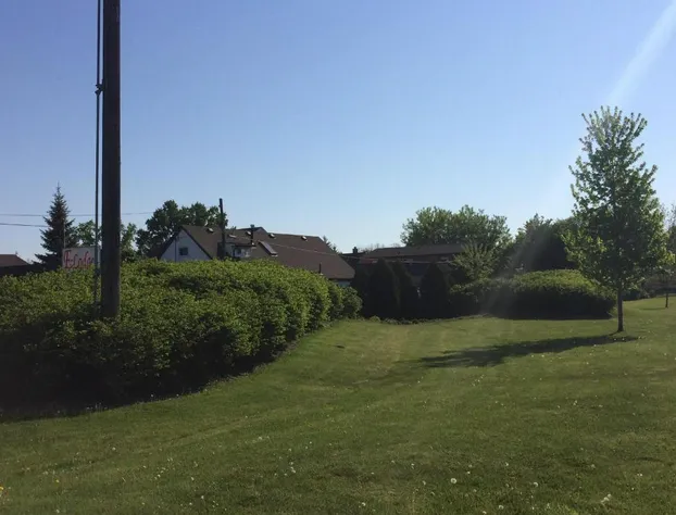 E-Lodge Motel hotel detail image 2