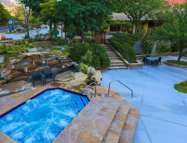 Desert Pearl Inn hotel detail image 4