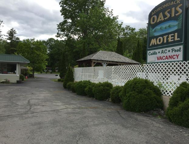 Adirondack Oasis Motel hotel detail image 4