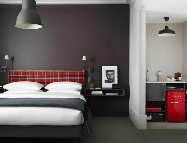 The George hotel detail image 4