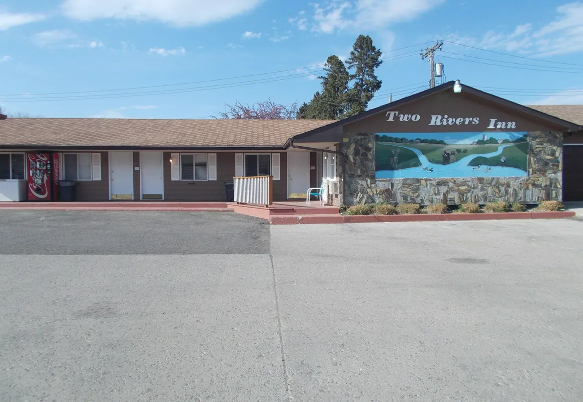 Two Rivers Inn West hotel hero