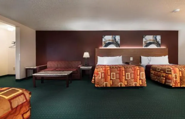 Grand Marquis Waterpark Hotel & Suites hotel detail image 4