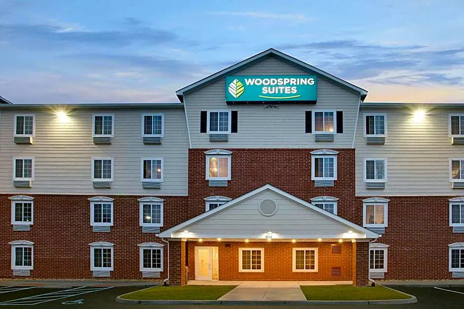 WoodSpring Suites Virginia Beach hotel hero