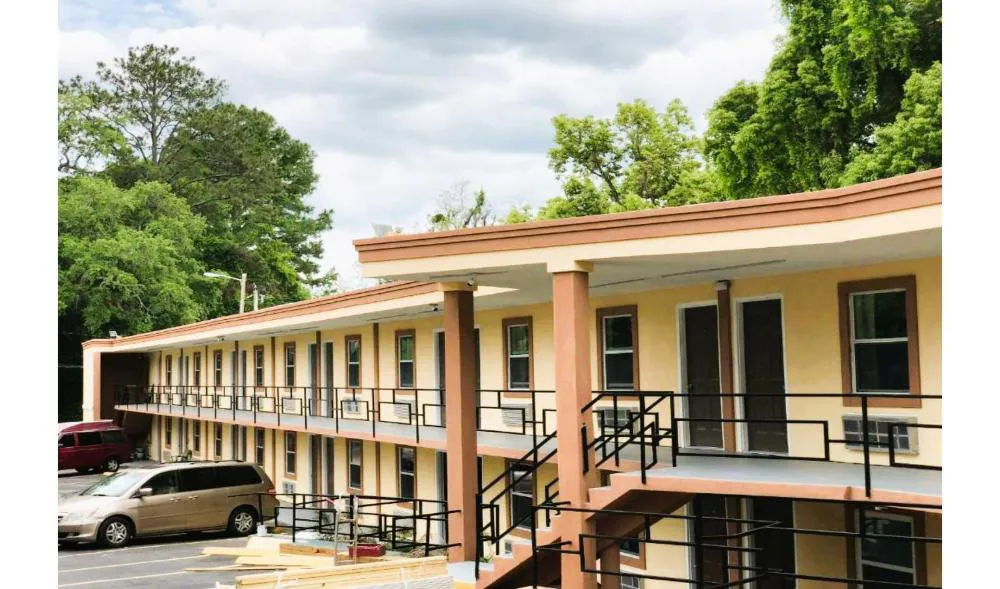 OYO Hotel Tallahassee Downtown hotel hero