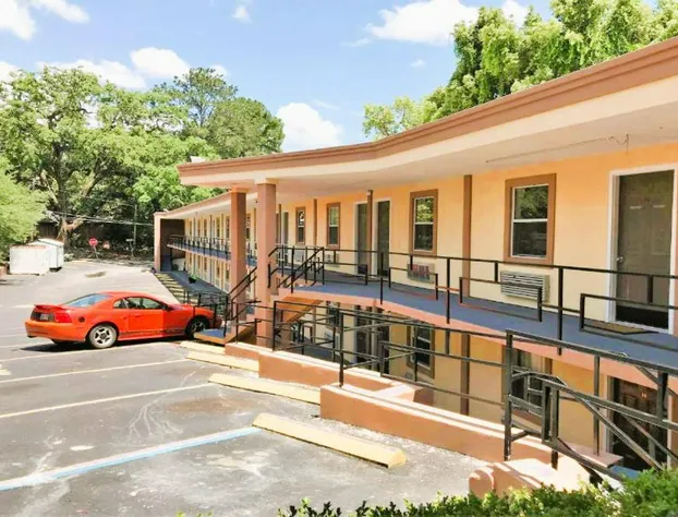 OYO Hotel Tallahassee Downtown hotel detail image 2