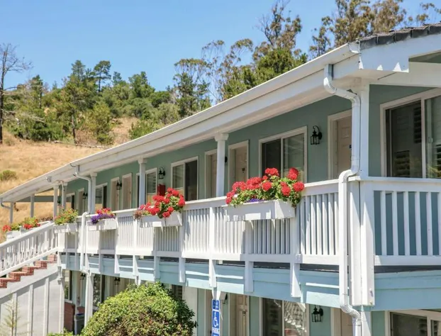 Bluebird Inn hotel detail image 2