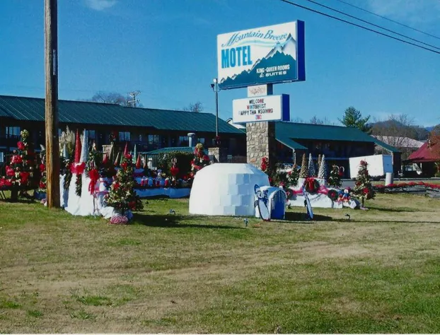 Mountain Breeze Motel hotel detail image 2