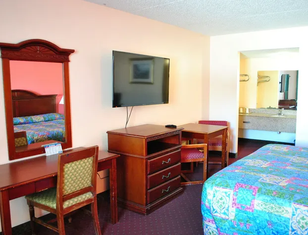 Coconut Grove Motor Inn hotel detail image 2