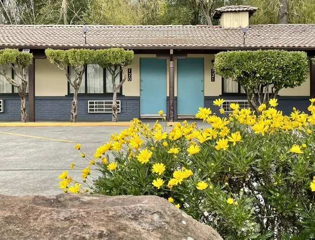 Red Bluff Inn hotel detail image 4