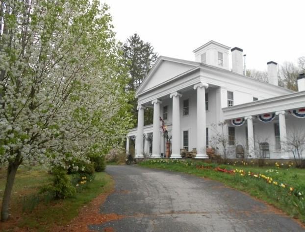 House of 1833 Bed & Breakfast & Gardens hotel detail image 1