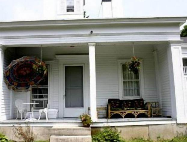 House of 1833 Bed & Breakfast & Gardens hotel detail image 2