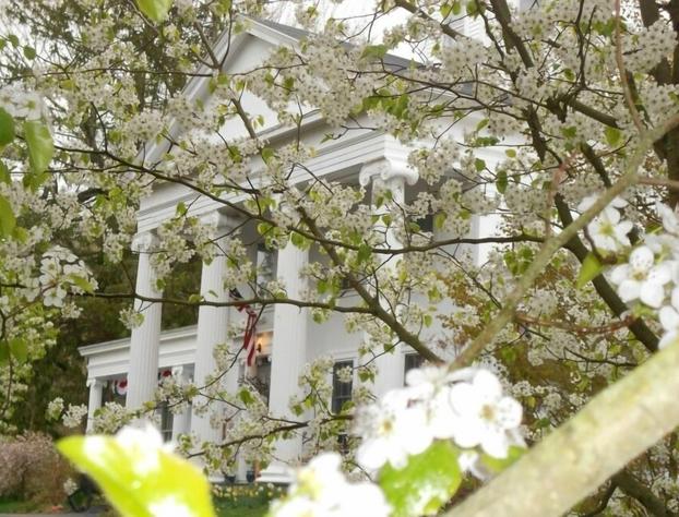 House of 1833 Bed & Breakfast & Gardens hotel detail image 3