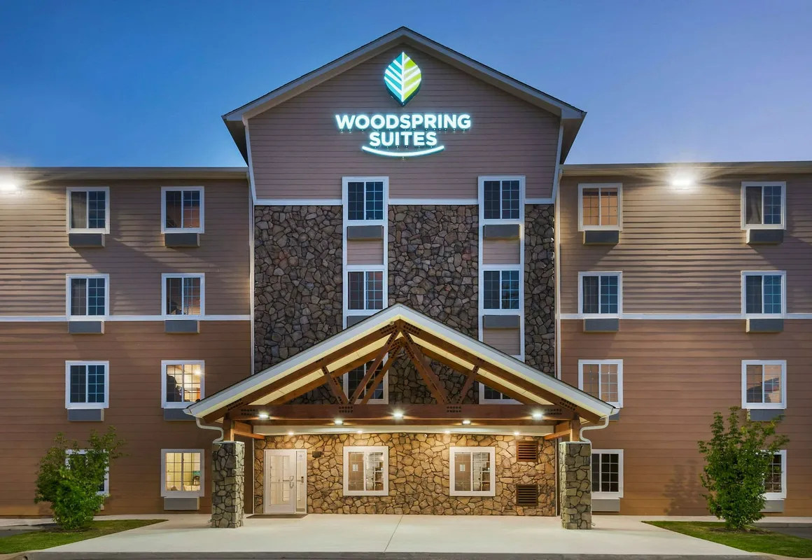WoodSpring Suites Chattanooga hotel hero
