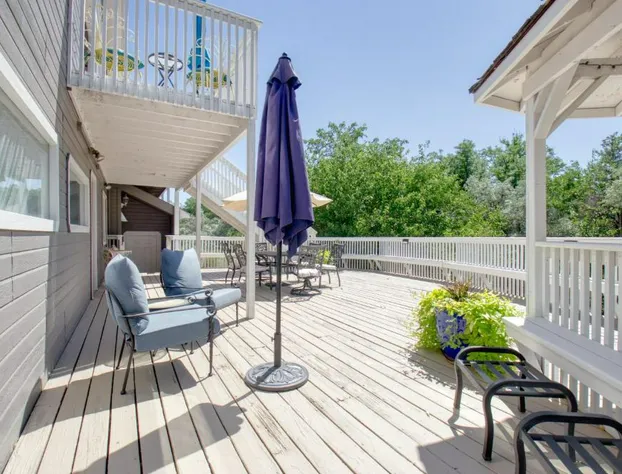 Castle Creek B&B hotel detail image 3