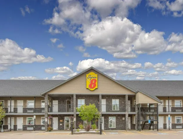 Super 8 Fort McMurray hotel detail image 1