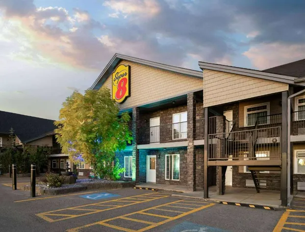 Super 8 Fort McMurray hotel detail image 1