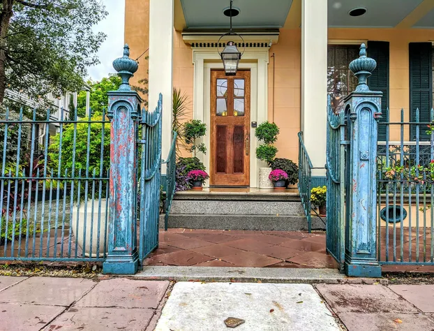 Parisian Courtyard Inn hotel detail image 1