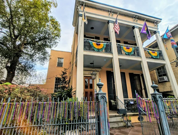 Parisian Courtyard Inn hotel detail image 2