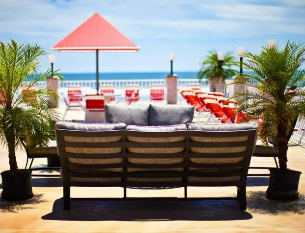 Matador Oceanfront Resort hotel detail image 3