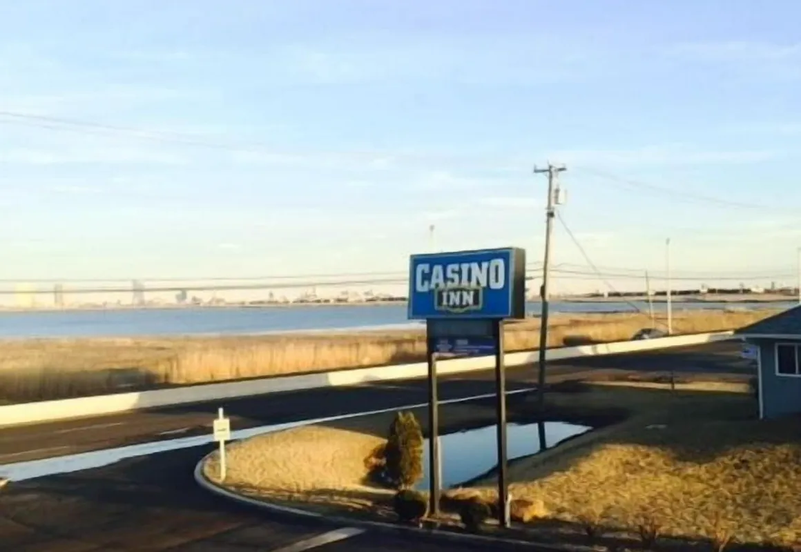 Casino Inn hotel hero