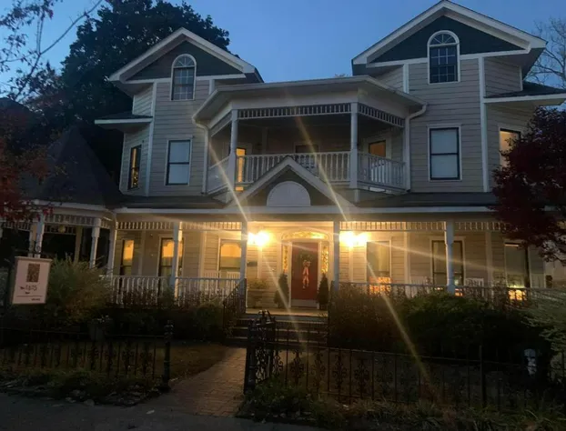 The 1425 Inn hotel detail image 4