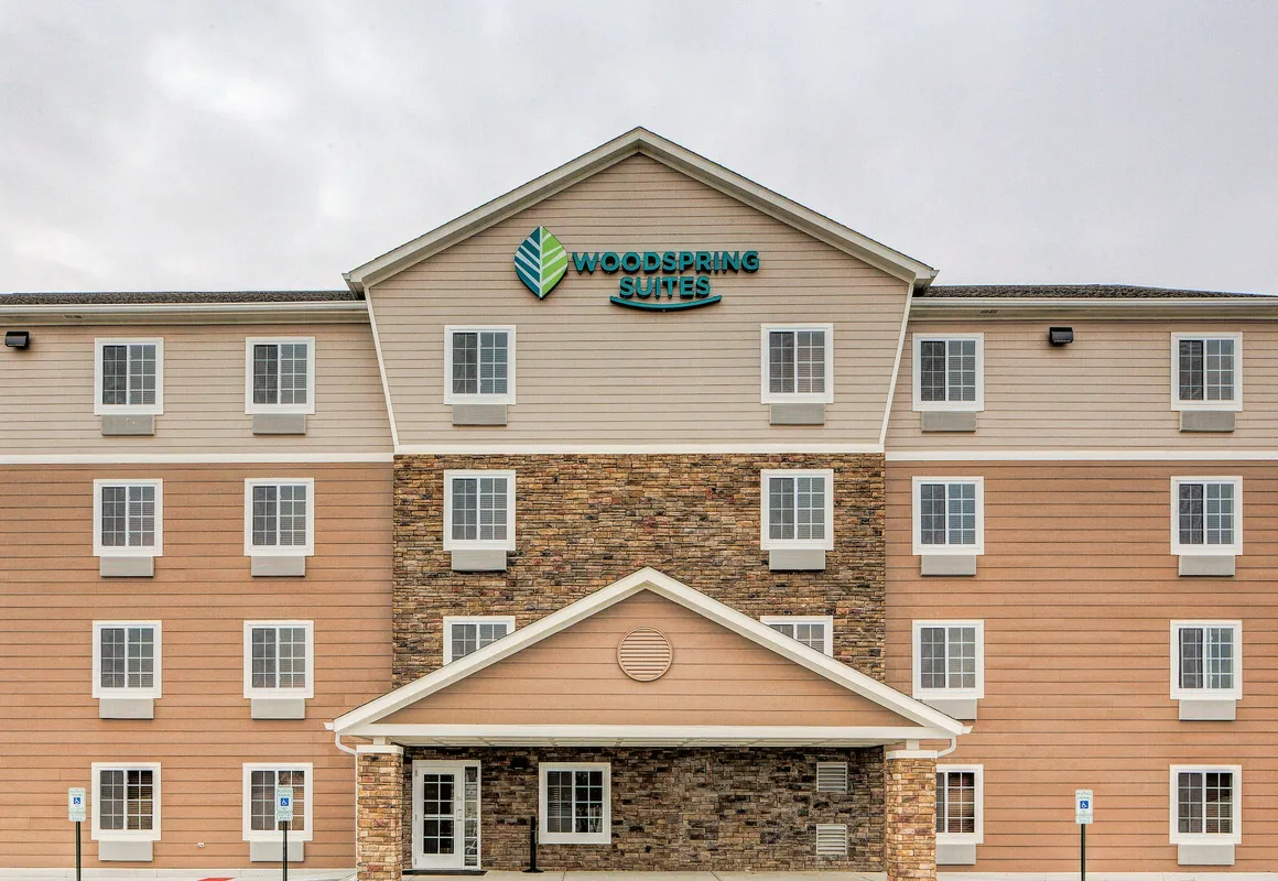 WoodSpring Suites Columbus NE I-270 Airport hotel hero