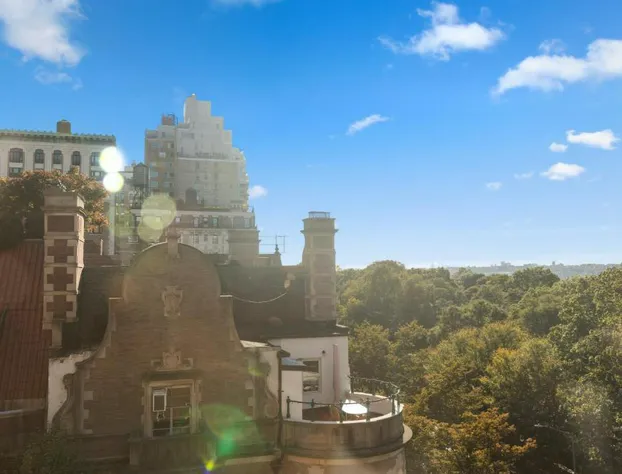 Riverside Tower Hotel hotel detail image 3