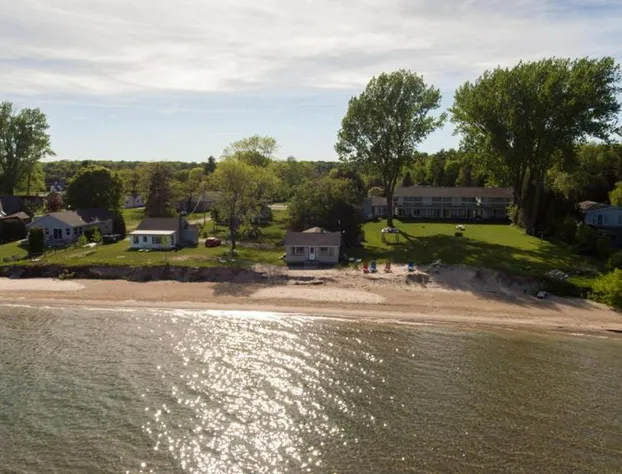 Square Rigger Lodge hotel detail image 1