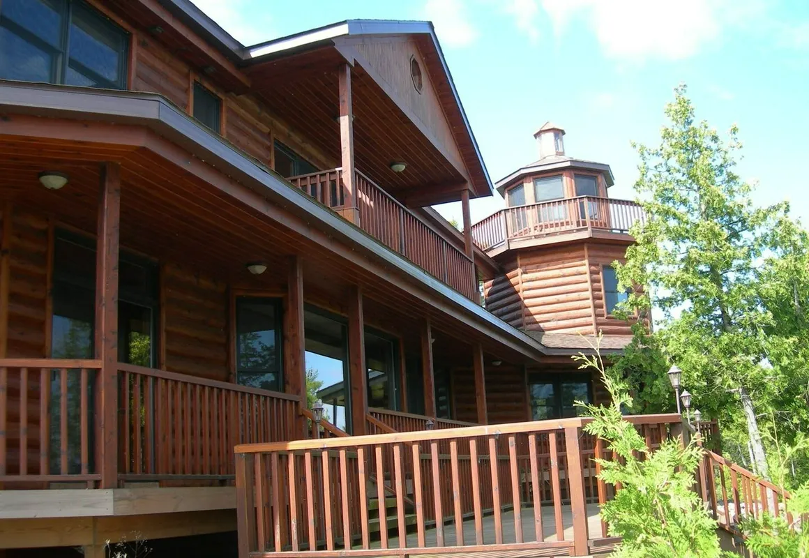 Ninemile Point B & B Inn hotel hero