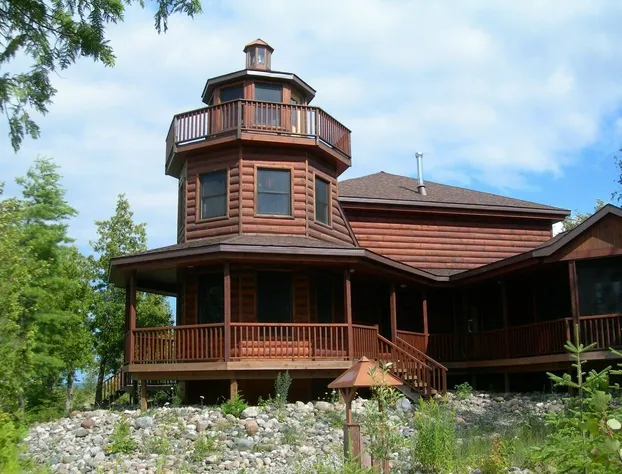 Ninemile Point B & B Inn hotel detail image 2