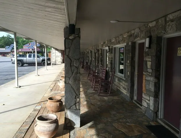 Drama Inn hotel detail image 2